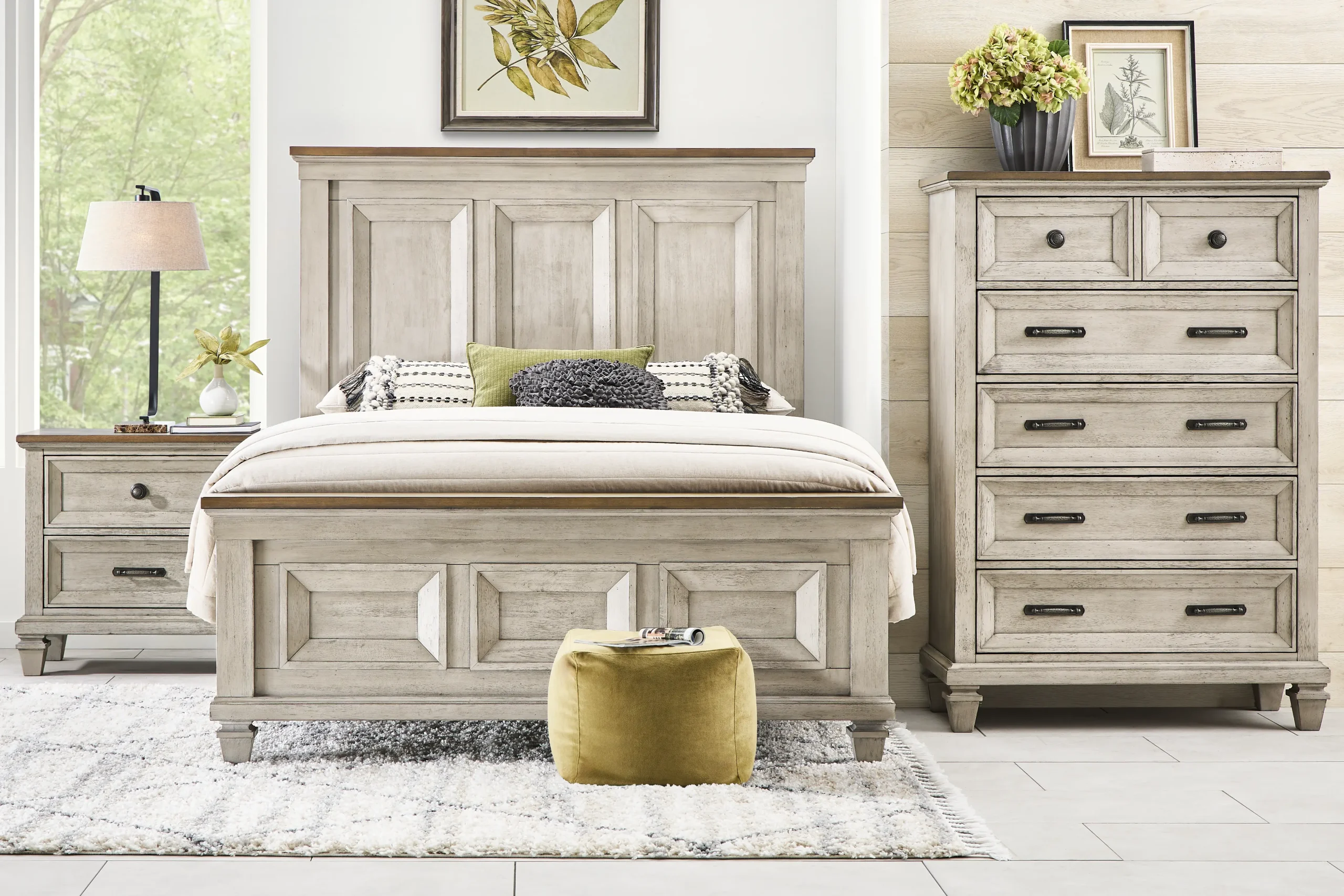 Bridgewood Cream 5 Pc Queen Panel Bedroom