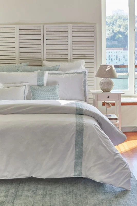 Bovi Lagos Bedding
