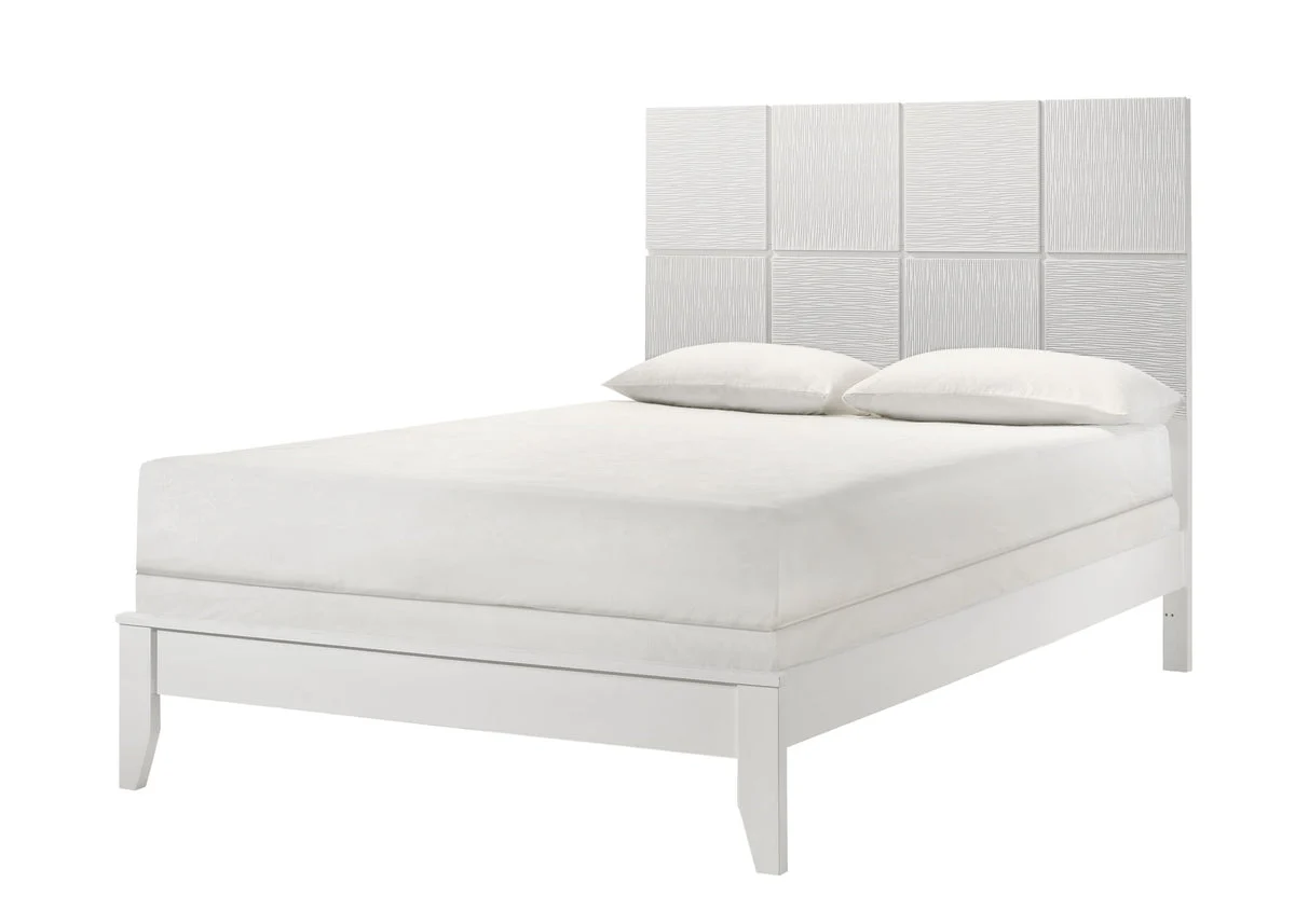 Denker - Bed