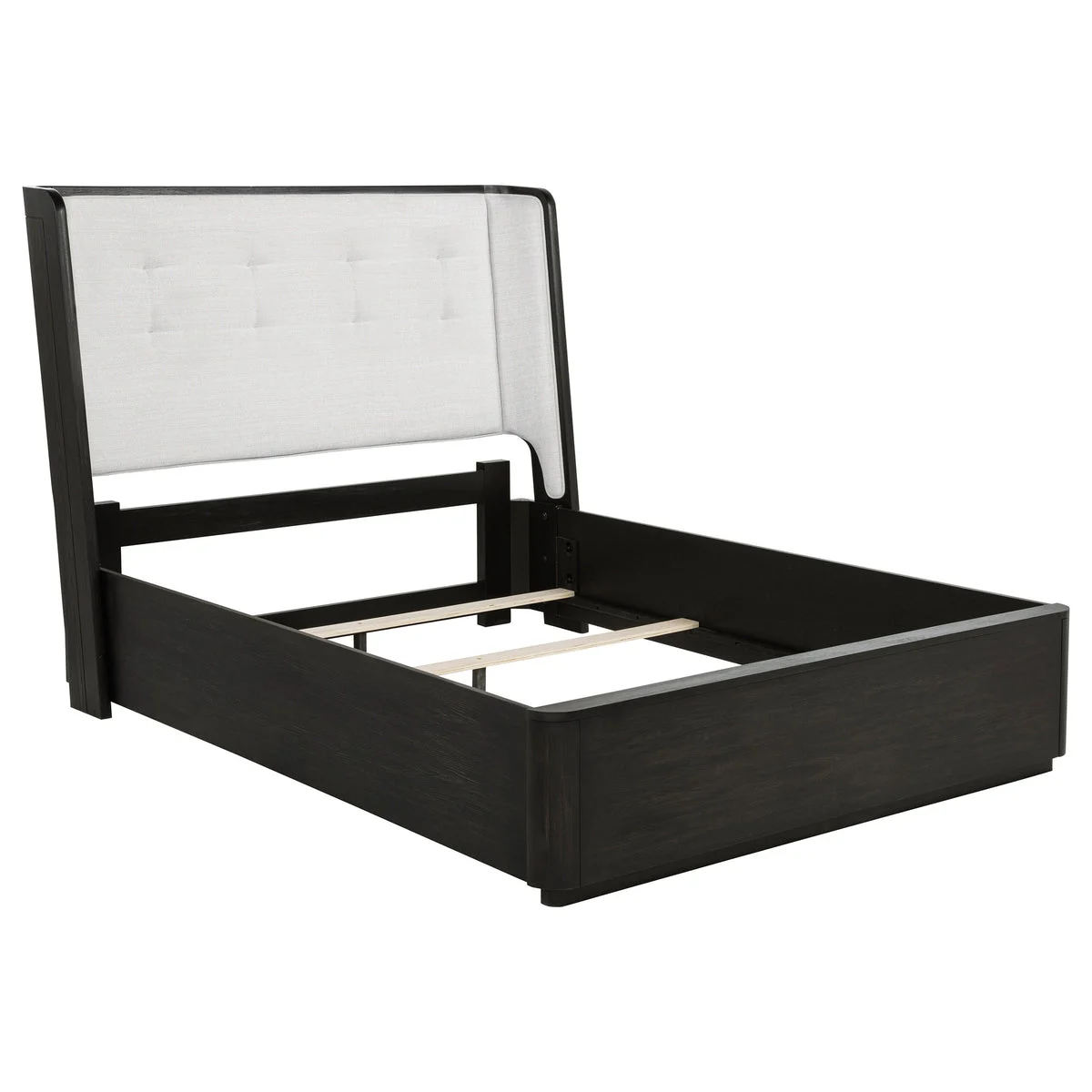 Leandro Wingback Bed