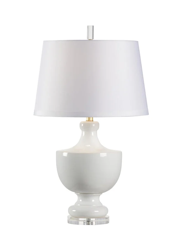 Wildwood Gate Finial Lamp Snow